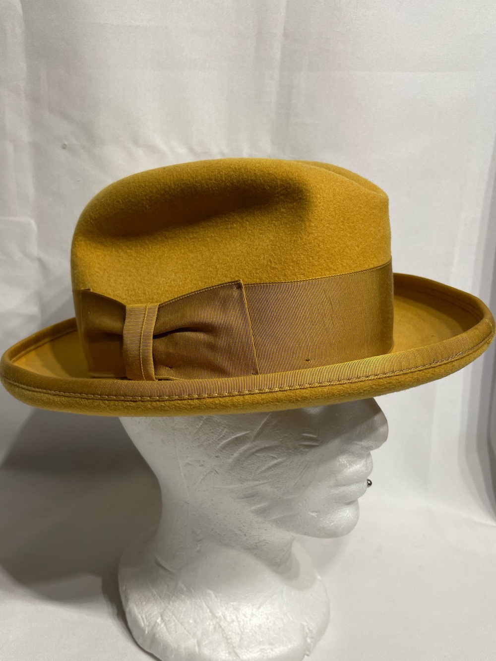 Vintage Kenwood Size Small mustard gold wool felt fedora hat Great Condition